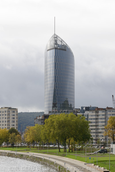 tour des finances à Liège